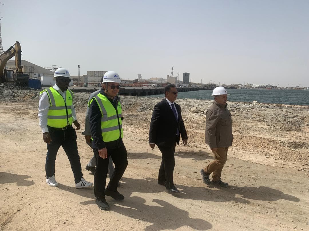 Le Directeur Général du Port Autonome de Nouadhibou inspecte l'avancement des travaux de réhabilitation du quai de commerce